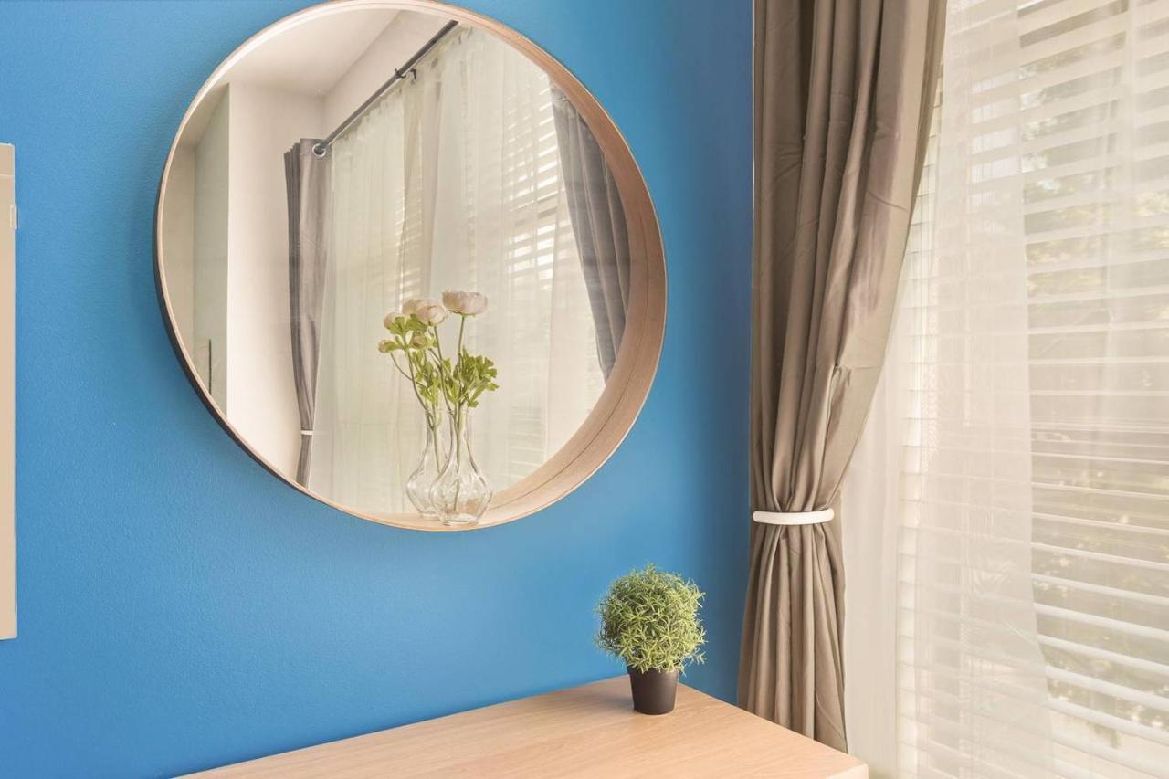 Apartment Trifecta Loft Uptown Clt Superhost